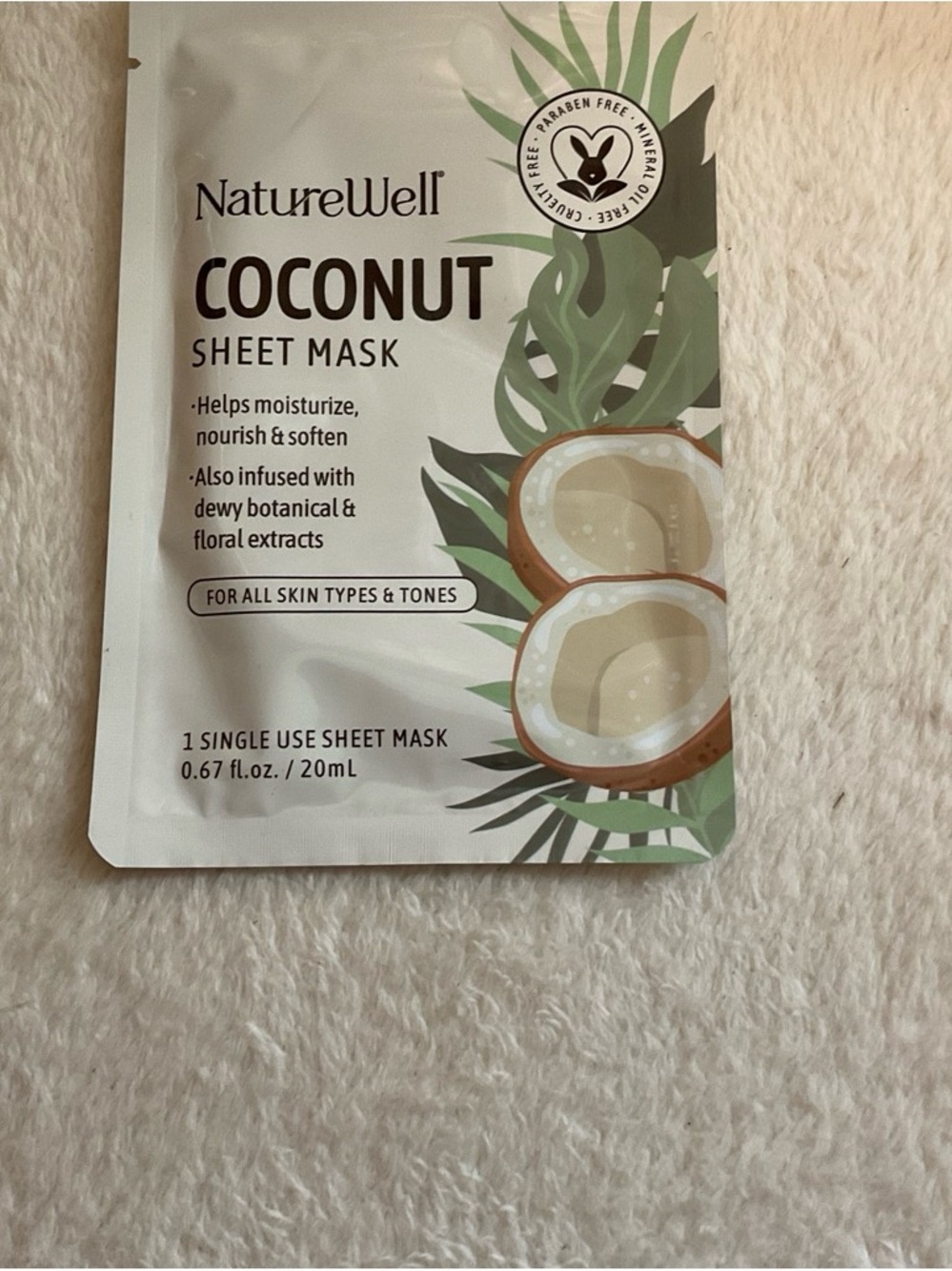 Coconut Sheet Mask — Hydrating Coconut Face Mask (White/Green)